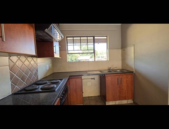 2 BEDROOM APARTMENT FOR SALE IN MONTANA PARK